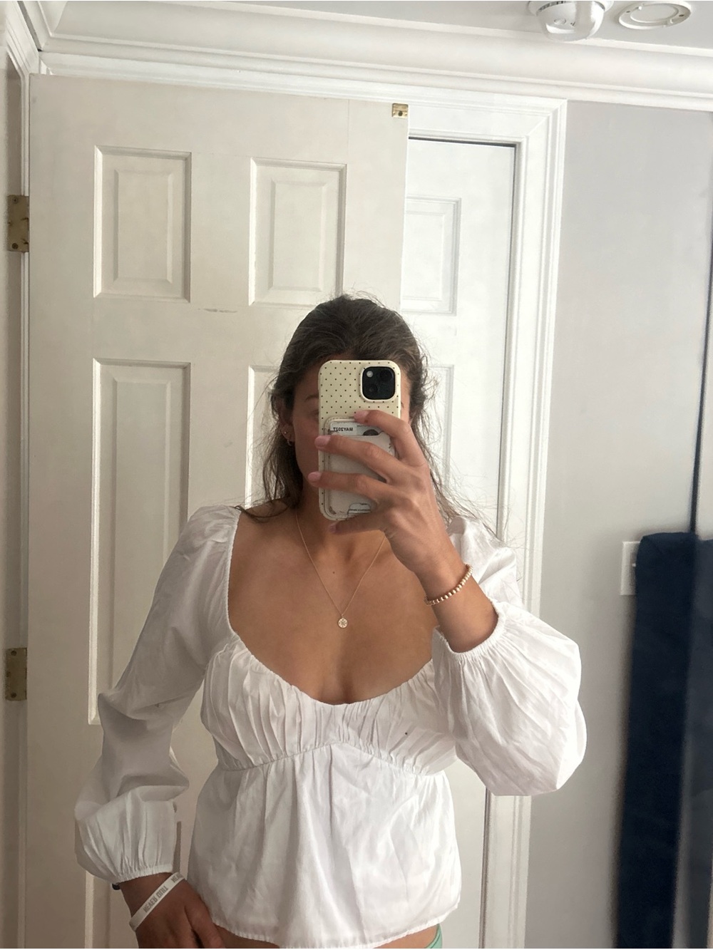 Abercrombie & Fitch White Puff-Sleeve Scoop Neck Blouse